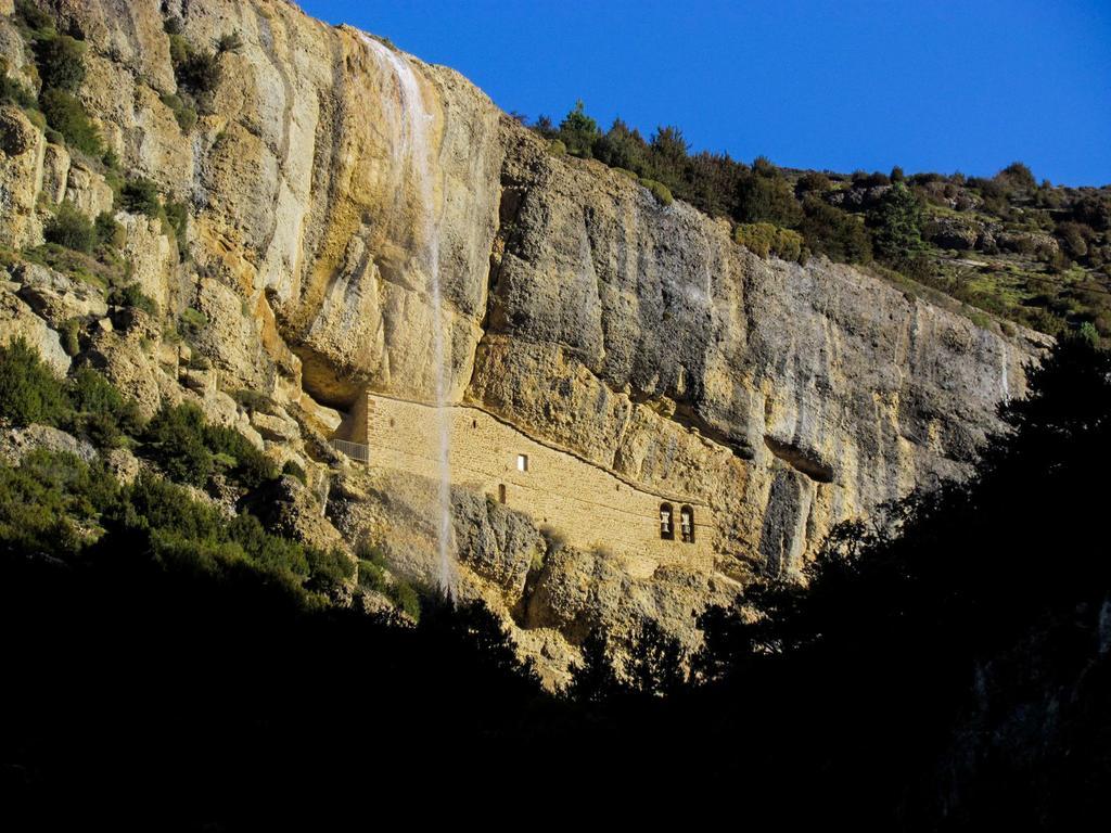 Albergue De Yebra Yebra de Basa Εξωτερικό φωτογραφία