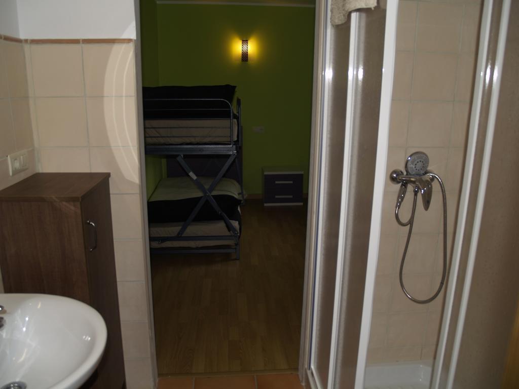 Albergue De Yebra Yebra de Basa Εξωτερικό φωτογραφία