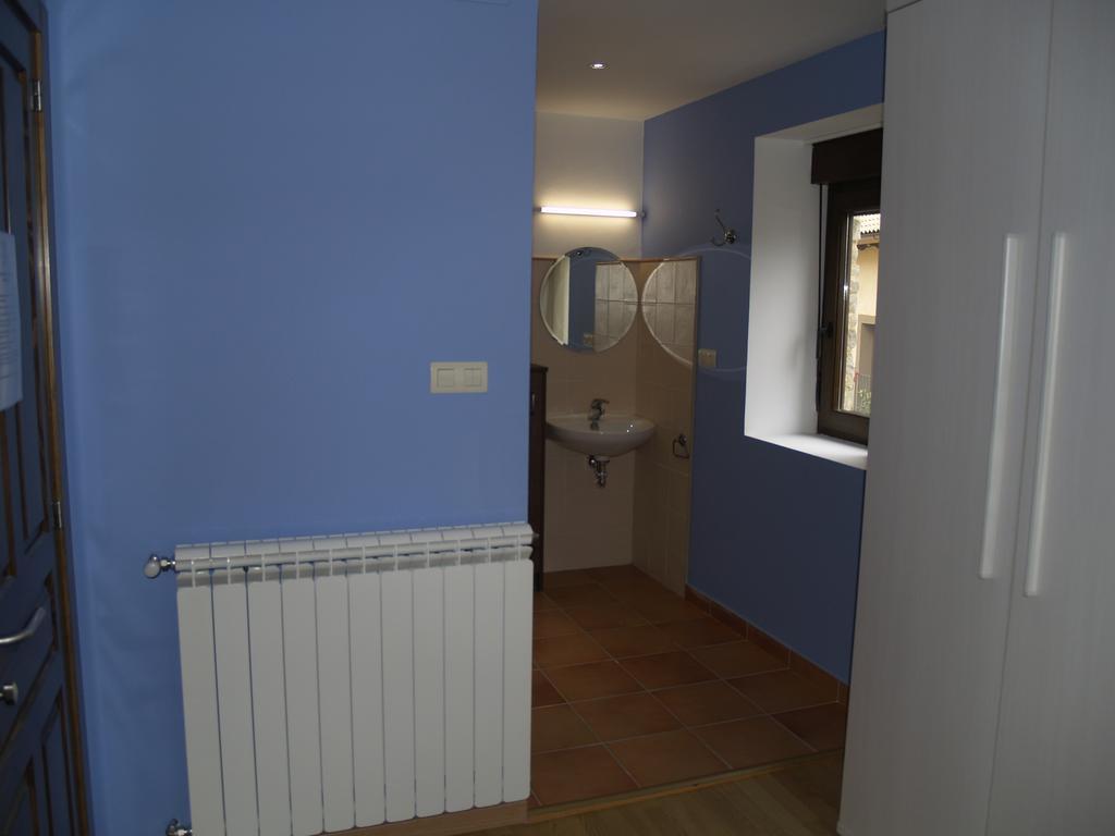 Albergue De Yebra Yebra de Basa Δωμάτιο φωτογραφία