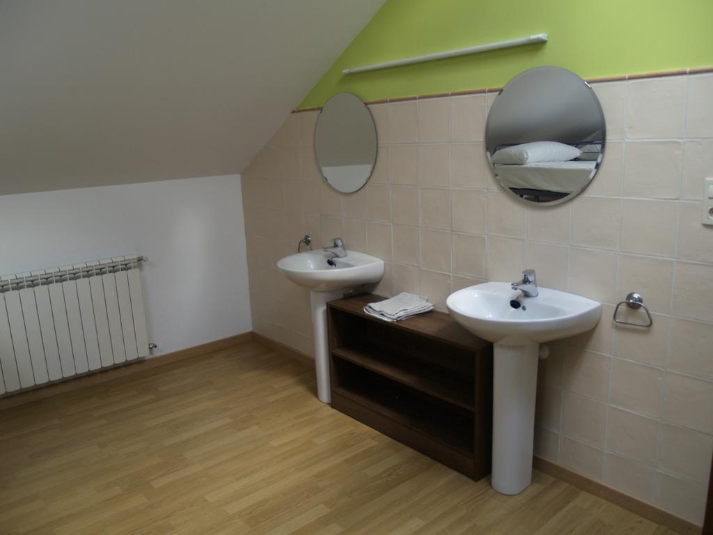 Albergue De Yebra Yebra de Basa Δωμάτιο φωτογραφία