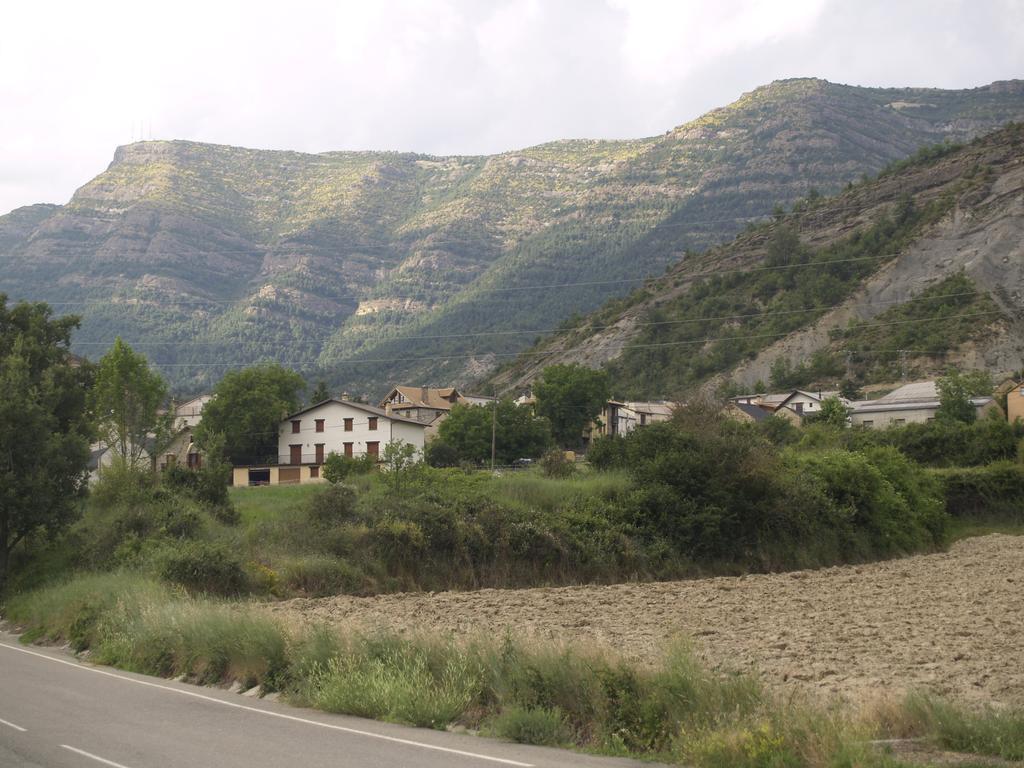 Albergue De Yebra Yebra de Basa Εξωτερικό φωτογραφία