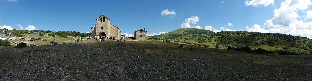 Albergue De Yebra Yebra de Basa Εξωτερικό φωτογραφία